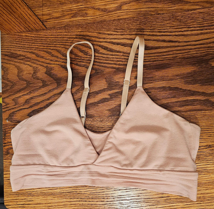 Adjustable shoulder strap bra. (Double Overlap, Deep V, and Plunge)
