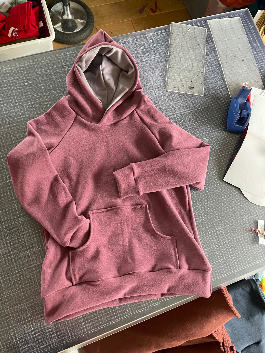 Slim Fit Raglan Shirt (sleeve, length, hood, pocket options)